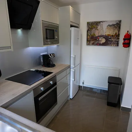 Central 1Br Apt Near Station Free Parking! Farnborough  Esterno foto