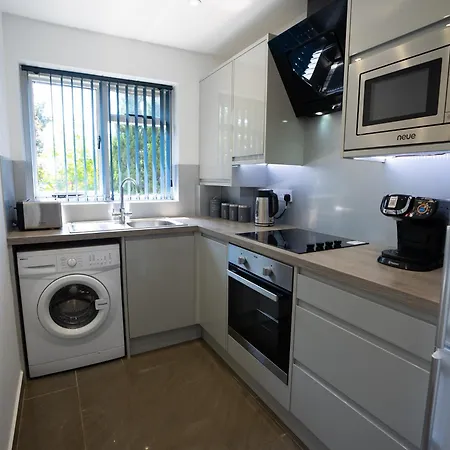 Central 1Br Apt Near Station Free Parking! Farnborough  Esterno foto