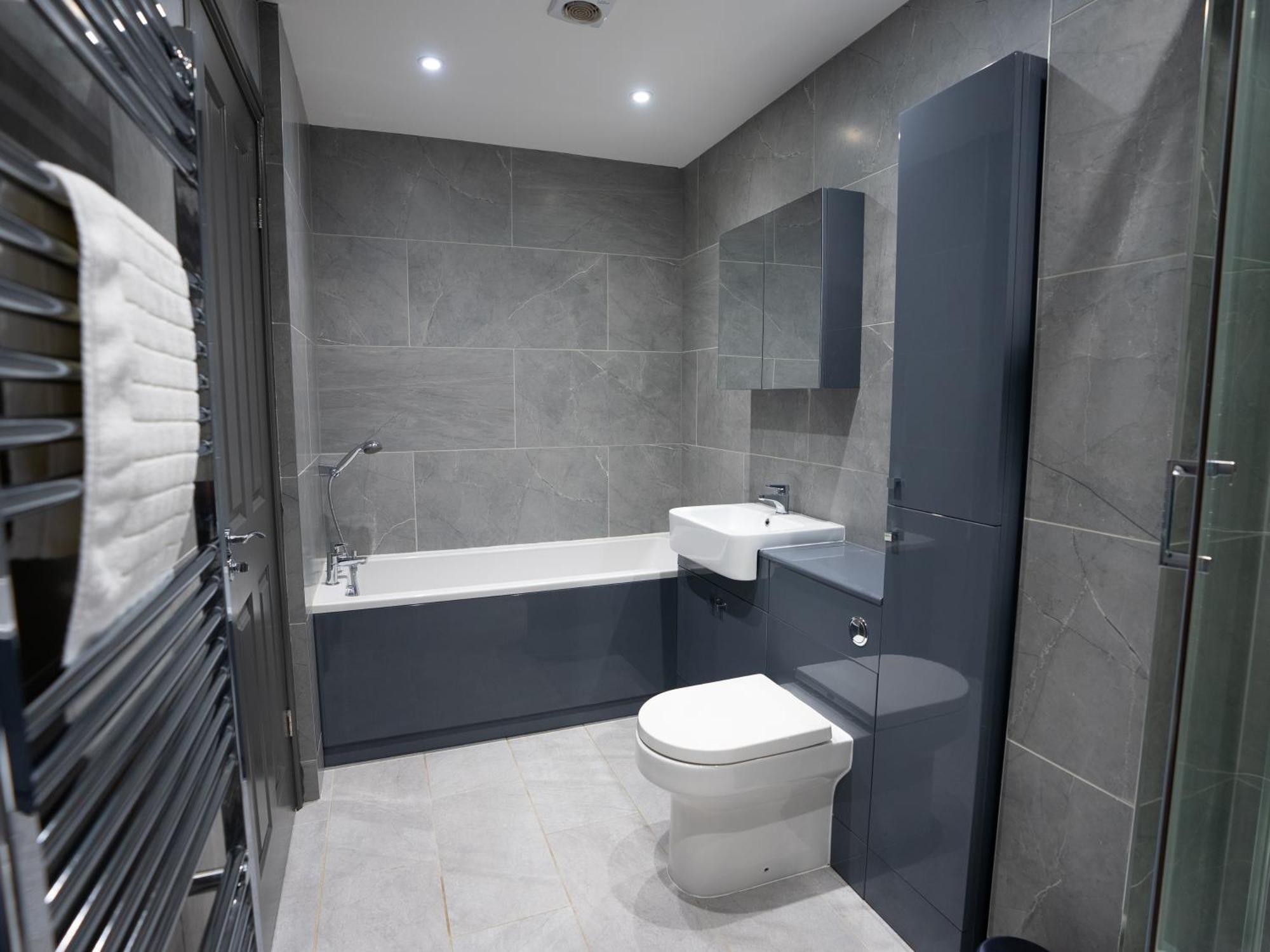 1br Near Station Free Parking *